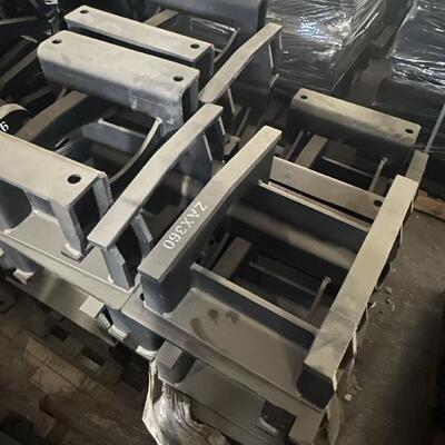 掘削機の鎖保護具,鎖保護具,耐磨部品,鎖ホルダー