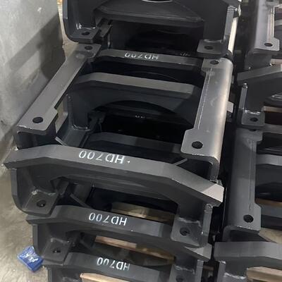 掘削機の鎖保護具,鎖保護具,耐磨部品,鎖ホルダー