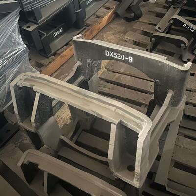 掘削機の鎖保護具,鎖保護具,耐磨部品,鎖ホルダー