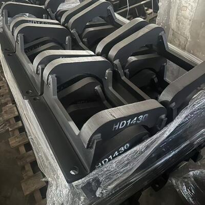 掘削機の鎖保護具,鎖保護具,耐磨部品,鎖ホルダー