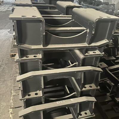 掘削機の鎖保護具,鎖保護具,耐磨部品,鎖ホルダー